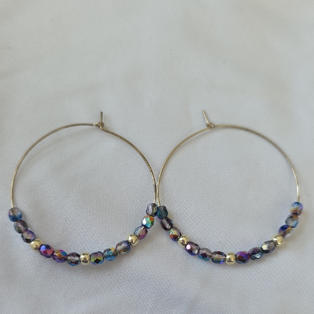 Chic Beaded Hoop Boho Lightweight Earrings in Gold and Multicolor